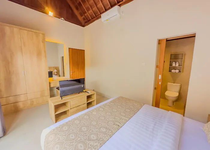 Petulu Tropical Villa *