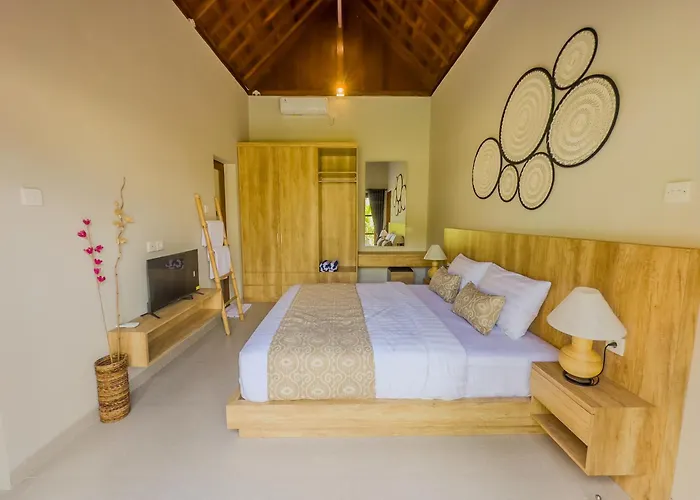 Petulu Tropical Villa *